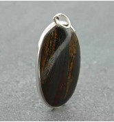 Pamela Huizenga Oval Banded Tiger Iron Pendant